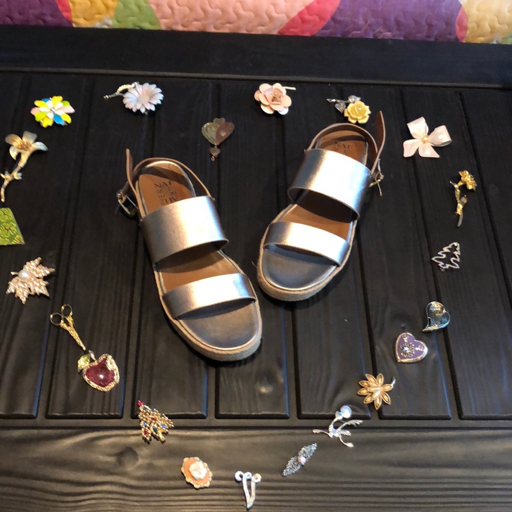 Beautiful Naturalizer Sandals!🤗